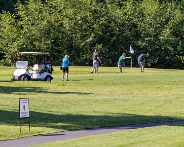 20240712 100844 R5-C Scappoose 50th Golfing and Food Trucks